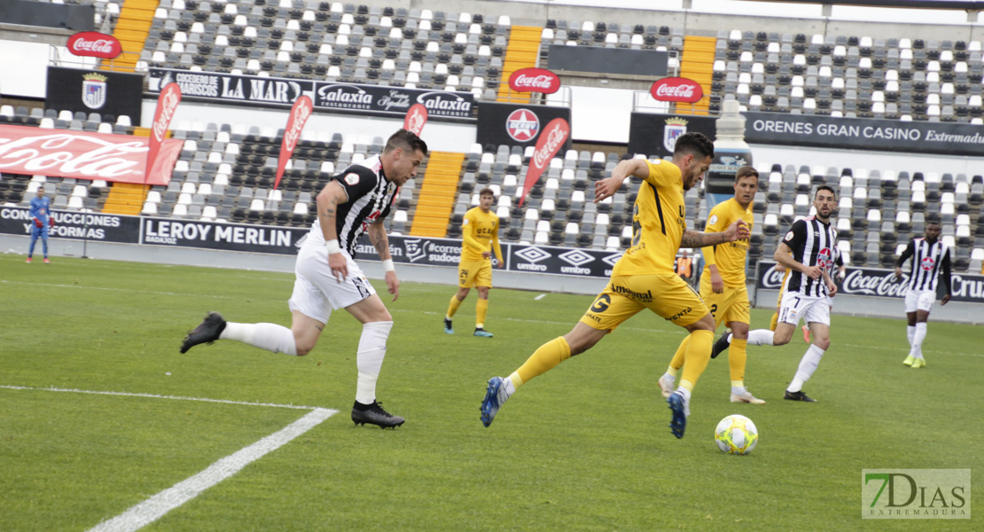 Imágenes del CD. Badajoz 2 - 1 UCAM Murcia