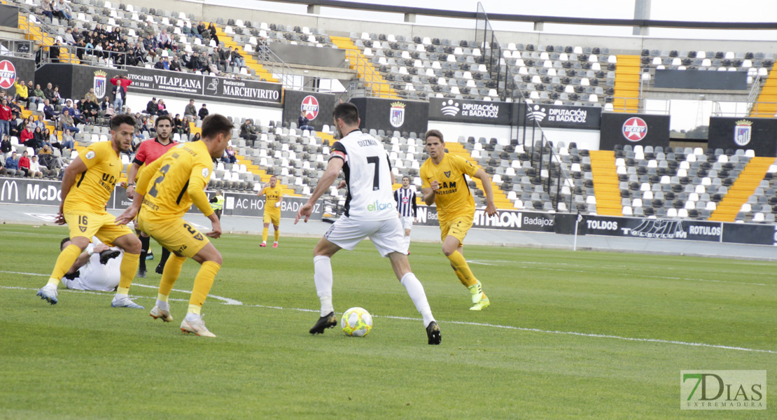 Imágenes del CD. Badajoz 2 - 1 UCAM Murcia