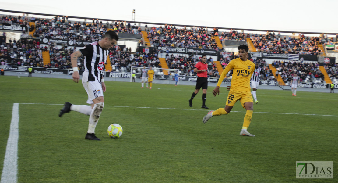 Imágenes del CD. Badajoz 2 - 1 UCAM Murcia