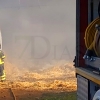 Imágenes del incendio en una nave de alpacas de Burguillos del Cerro (BA)