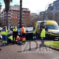 Grave accidente en la avenida Alcaraz y Alenda (Badajoz)