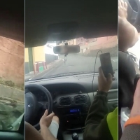 Se graban conduciendo temerariamente y burlándose de sus vecinos en cuarentena