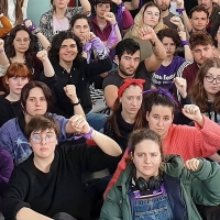 ACOSO SEXUAL: Paralizan la escuela para que aparten a dos docentes en Galicia