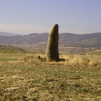 Declaran Bien de Interés Cultural los Menhires de la cuenca del Ardila