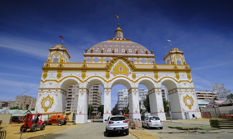 Atrasan la Feria de Abril a septiembre por el coronavirus
