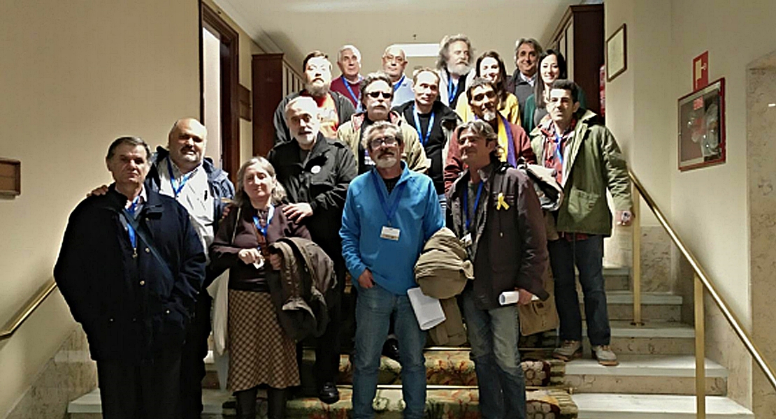 &quot;Queremos hechos, no propaganda. Exigimos una Renta Básica de Cuarentena YA&quot;