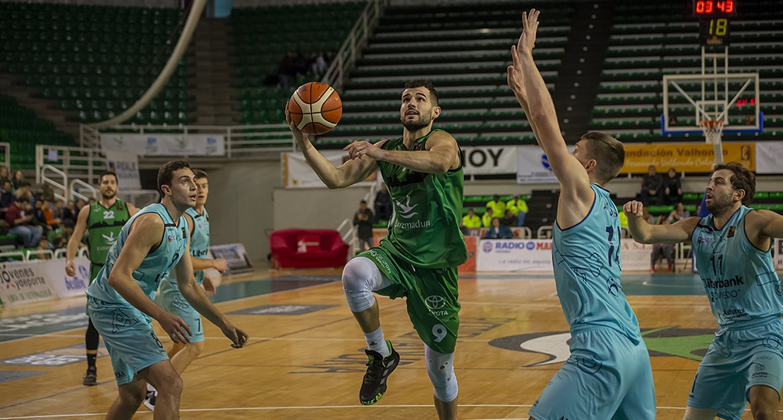 El Cáceres estudia opciones frente a una posible fase de ascenso