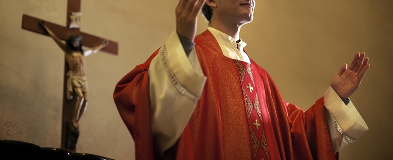 Desalojan una misa en pleno estado de alarma