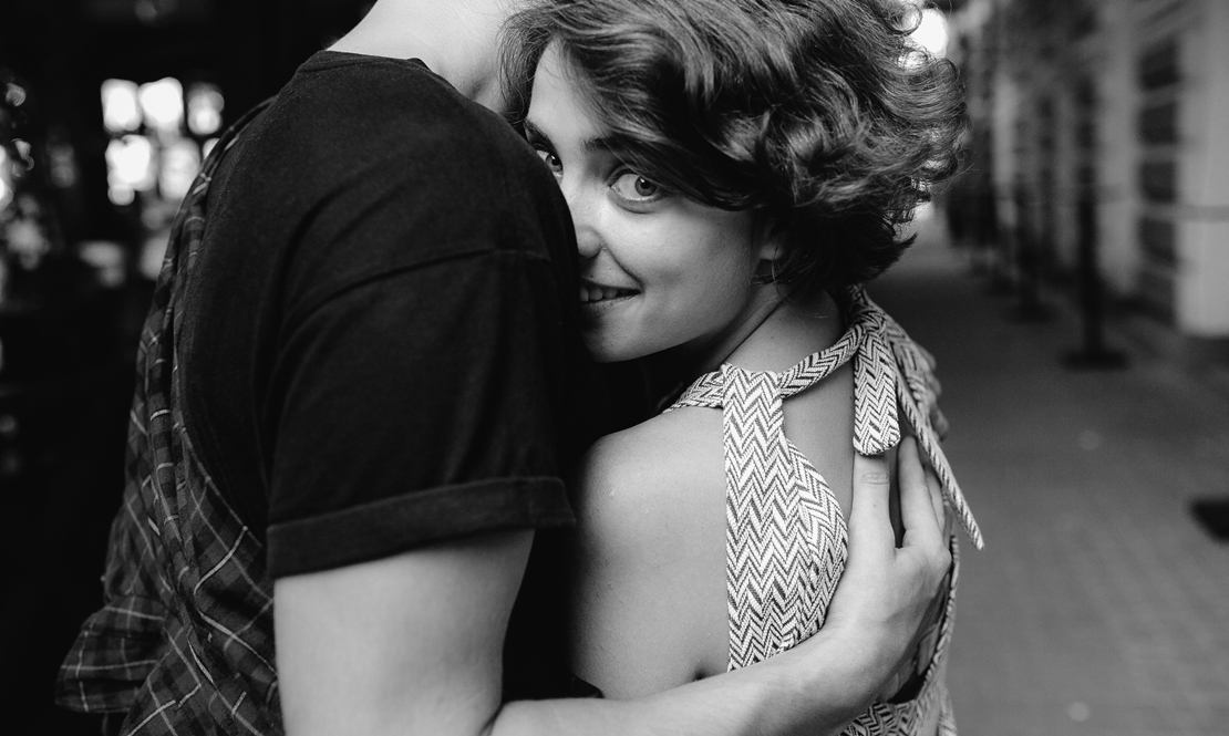 Esperando el momento en el que besos y abrazos vuelvan a ser protagonistas