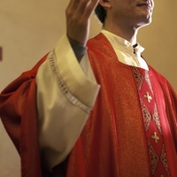 Desalojan una misa en pleno estado de alarma