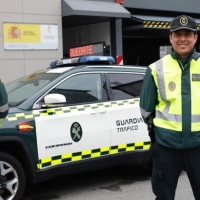 La Guardia Civil auxilia a una mujer mientras daba a luz en la autovía
