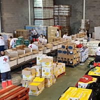 Un millar de familias extremeñas reciben kits de higiene gracias a Cruz Roja