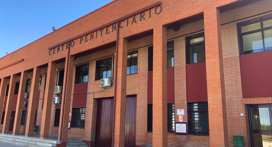 Desinfección en los centros penitenciarios de Badajoz y Cáceres
