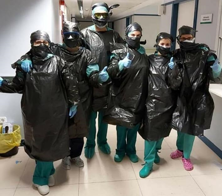 La Junta cesa al coordinador de un Centro de Salud de Plasencia. Días antes solicitó material