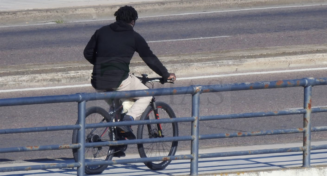 GALERÍA - Los pacenses aprovechan el desconfinamiento para salir a pasear y hacer deporte