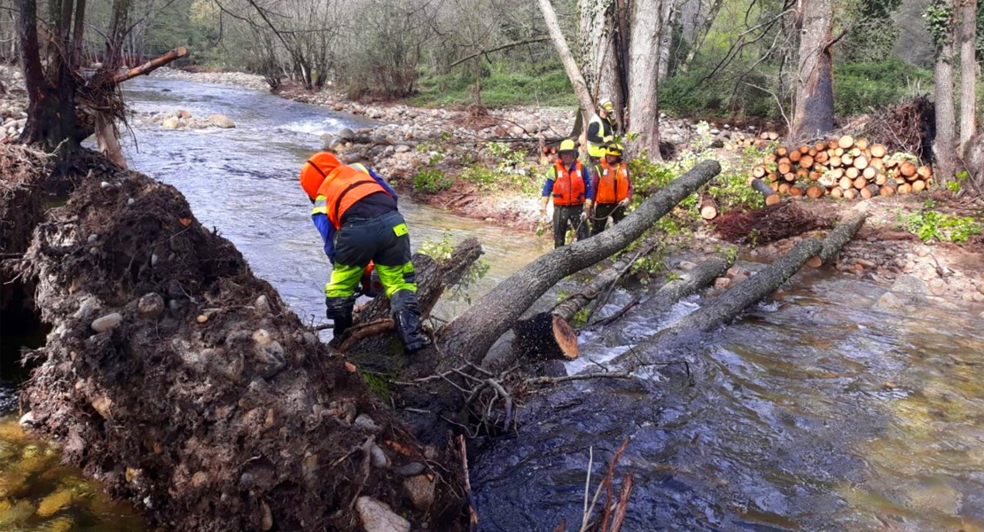 Continúan los trabajos de recuperación de los cauces por las inundaciones en el Valle del Jerte