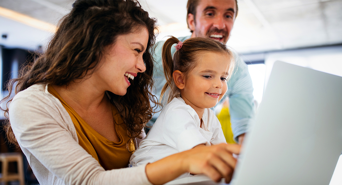 Exigen a Vara poner en marcha de forman inmediata medidas de conciliación para las familias