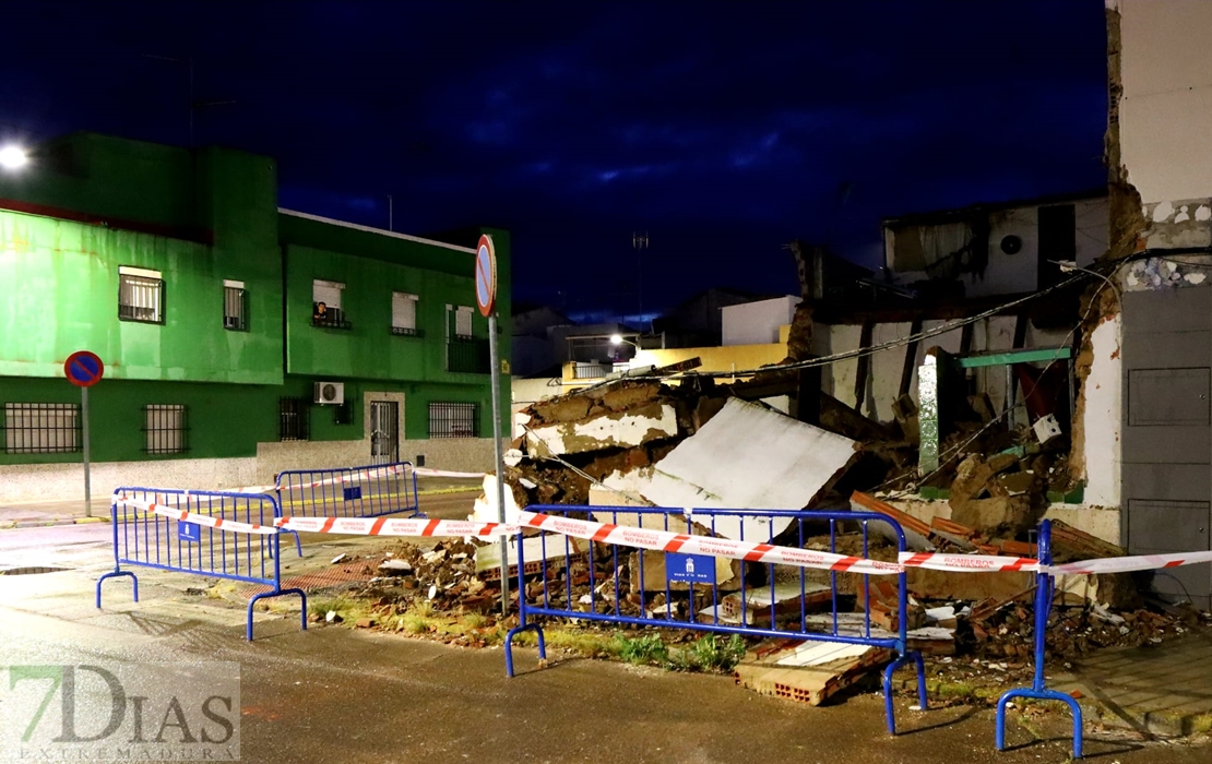 Salva la vida tras derrumbarse su vivienda de madrugada en San Roque (Badajoz)