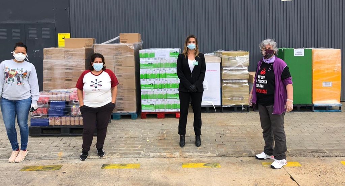 Mercadona dona más de 3.000 kilos de productos de primera necesidad a una asociación extremeña