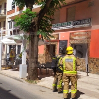 Incendio en el interior de un establecimiento en San Fernando (Badajoz)