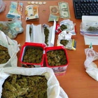 Interceptan un vehículo cargado de droga en Alburquerque (Badajoz)