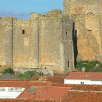 La historia de un pueblo extremeño a través de sus libros de actas en el Archivo de la Diputación