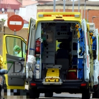 Un hombre fallece en plena vía pública en Badajoz