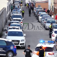 10 coches de policía acuden a una discusión de pareja en Las Cañadas (Badajoz)