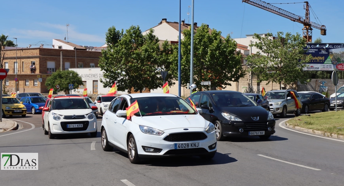 Manifestación multitudinaria en contra de la gestión del Gobierno en Badajoz