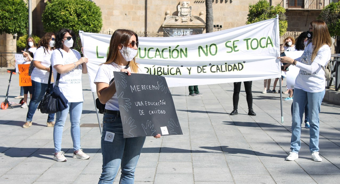 Mañana habrá concentración en la frontera por los recortes educativos de la Junta