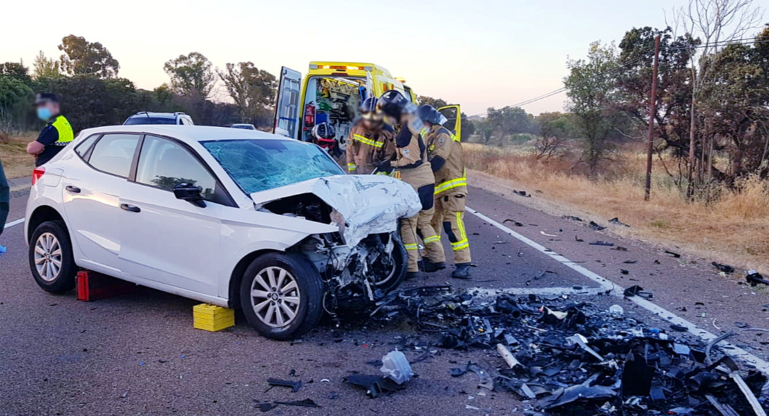 Imágenes del accidente mortal en la N-432 (Badajoz)