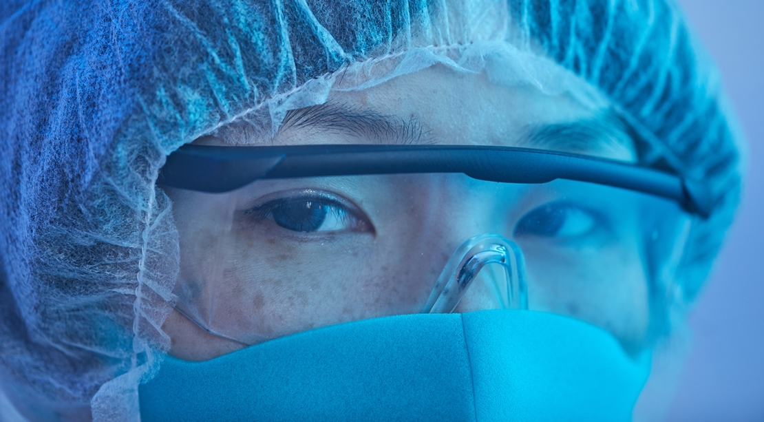 La OMS recomienda el uso de gafas para proteger los ojos contra el coronavirus