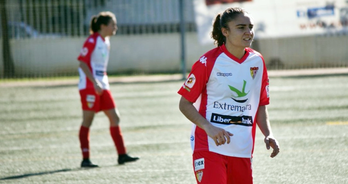 Blanca Moreno renueva para la próxima temporada en el Santa Teresa