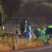 Un motorista herido de gravedad tras una colisión en la carretera EX-110