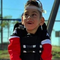 Las redes sociales se vuelcan con Pablo, un niño extremeño con parálisis cerebral