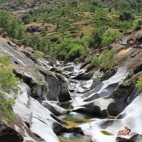 Estudian controlar el aforo en gargantas y piscinas naturales extremeñas