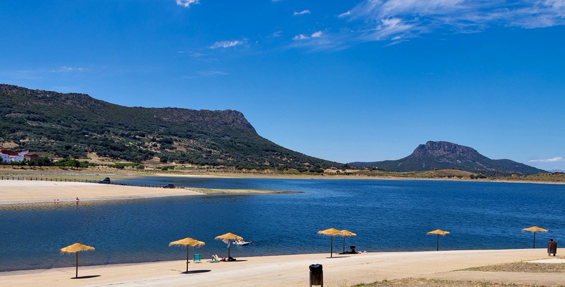 Los extremeños podrán disfrutar de la maravillosa Playa de Peloche