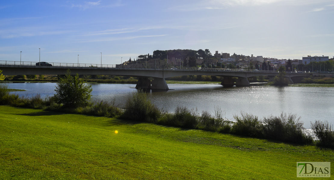 Piden crear un canal de nado en el río Guadiana a su paso por Badajoz