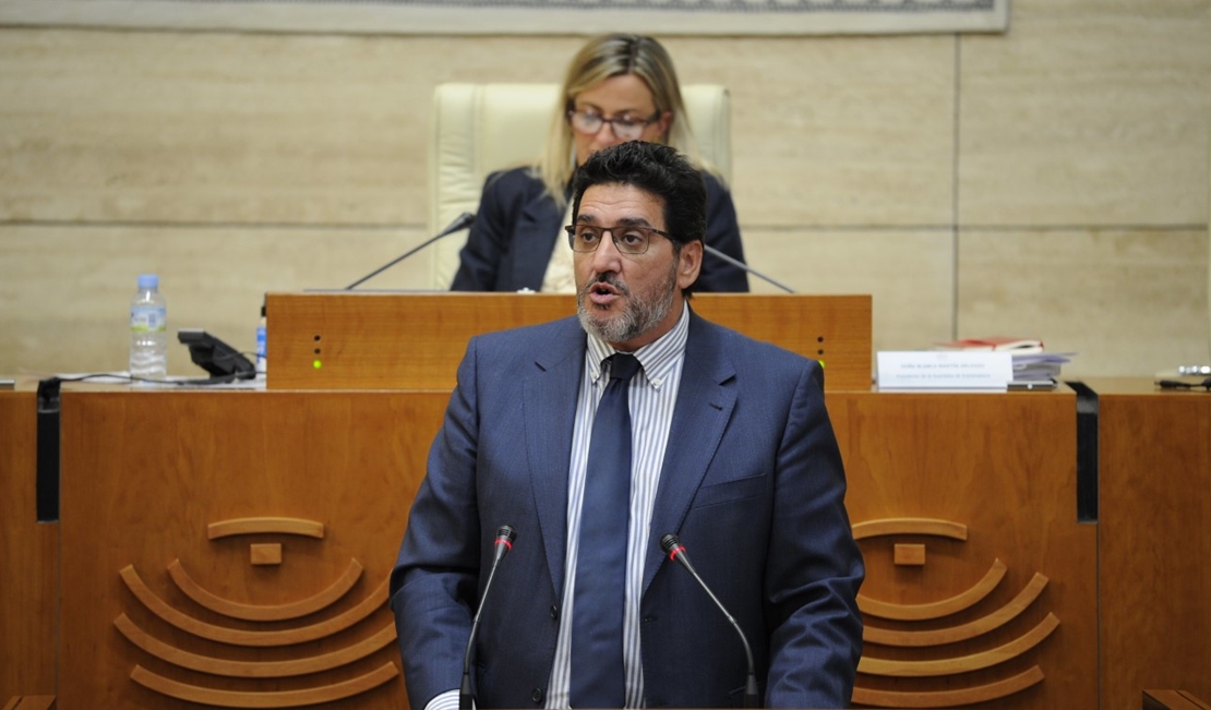 La Asamblea aprueba la propuesta del PP para que los ayuntamientos dispongan del 100% del superávit