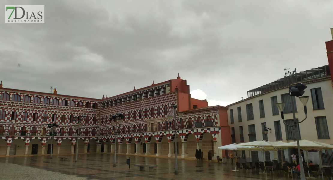 Se cumplen las predicciones meteorológicas de lluvia y tormenta en Badajoz