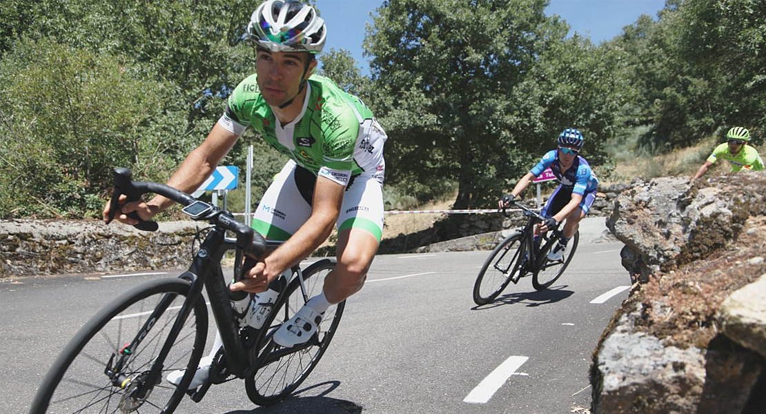 El Bicicletas Rodriguez Extremadura ilusiona, pero las caídas le pasan factura