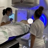 Badajoz implanta una técnica de radioterapia de alta precisión para tratar el cáncer