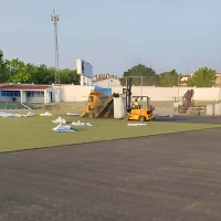El campo de fútbol de Olivenza tendrá césped artificial muy pronto