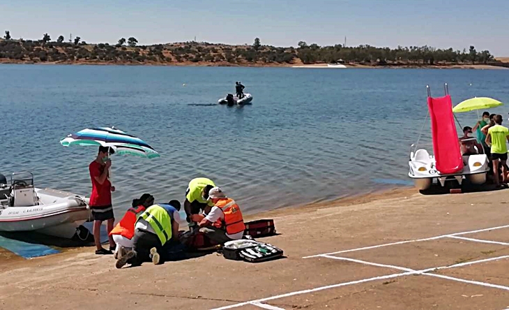 Más de 60 efectivos realizan un simulacro de Emergencias en el pantano de Orellana