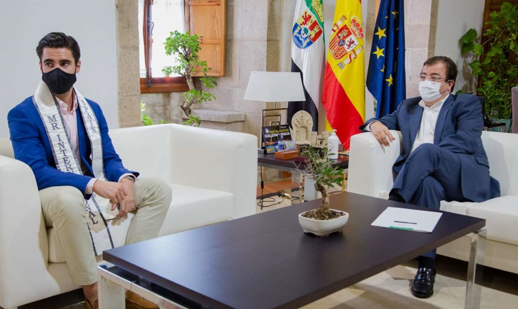 Extremadura recibe con los brazos abiertos al nuevo Míster España