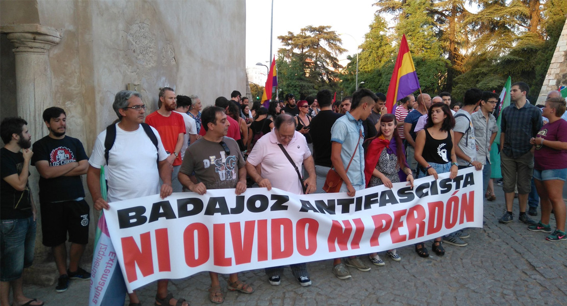 CNT pide anular la resolución que limita el homenaje a los asesinados en 1936 en Badajoz