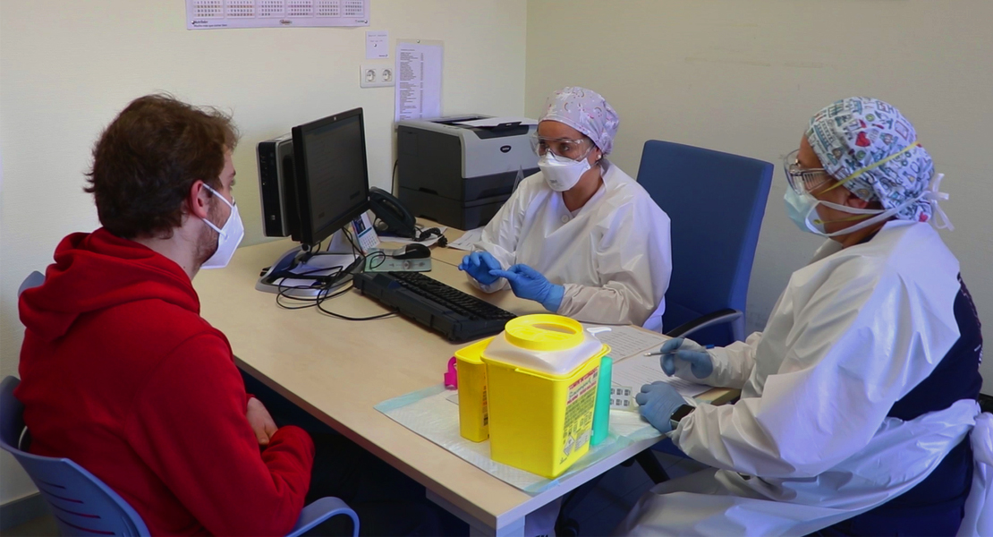 Extremadura aumenta el número de PCR realizadas por cada 1.000 habitantes en agosto