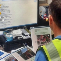 &quot;Muchos guardias civiles trabajan sin aire acondicionado pese a la ola de calor&quot;