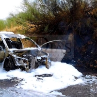 Sale ardiendo un vehículo cuando circulaba por N-435 en la provincia de Badajoz