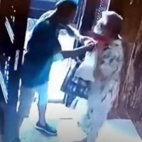 Brutal agresión a una anciana durante un asalto en el interior de un portal
